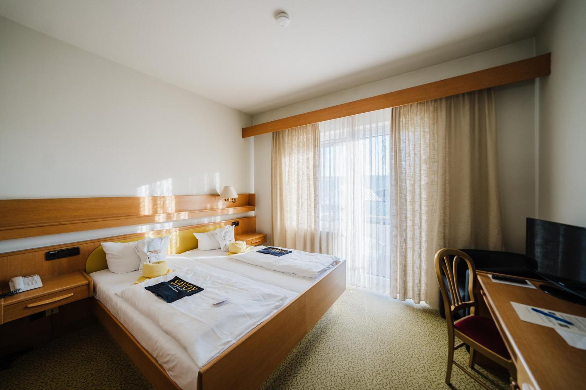 เมอร์เกนท์ไฮม์ ซาวอย โฮเทล Hotel บัดแมร์เกนท์ไฮม์ ภายนอก รูปภาพ